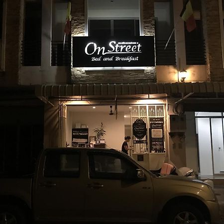 On Street Bed And Breakfast Ban Karon Экстерьер фото